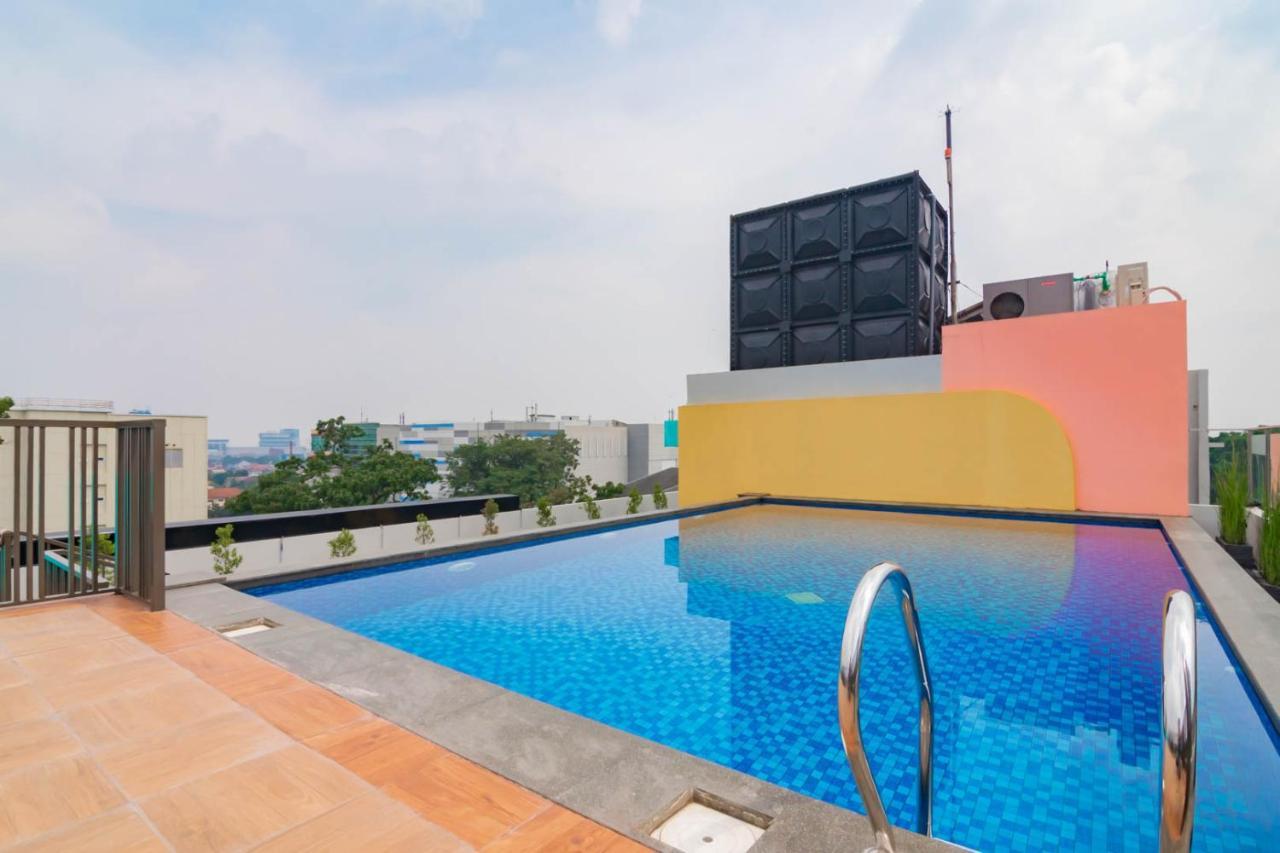 Sans Hotel Alexander Bandung Ngoại thất bức ảnh
