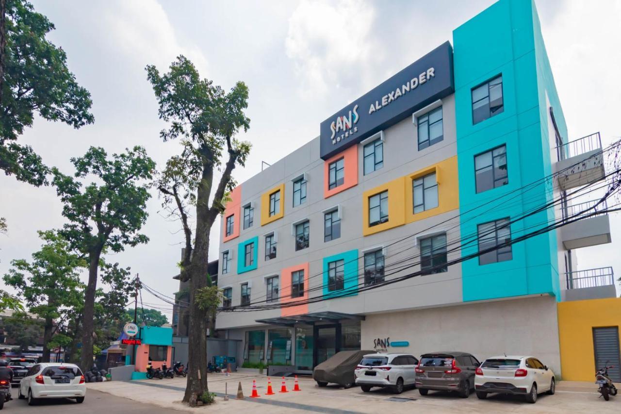 Sans Hotel Alexander Bandung Ngoại thất bức ảnh