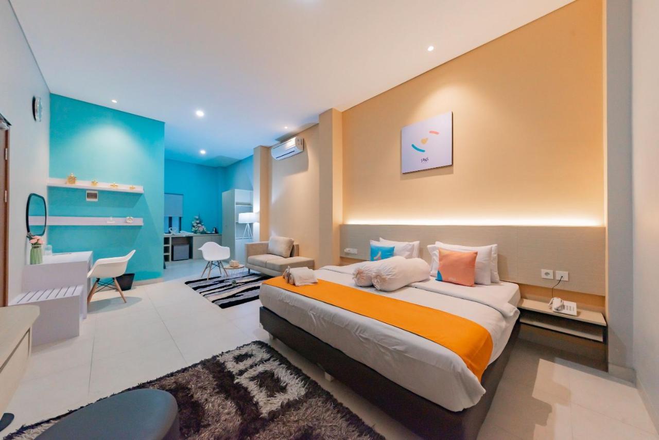 Sans Hotel Alexander Bandung Ngoại thất bức ảnh