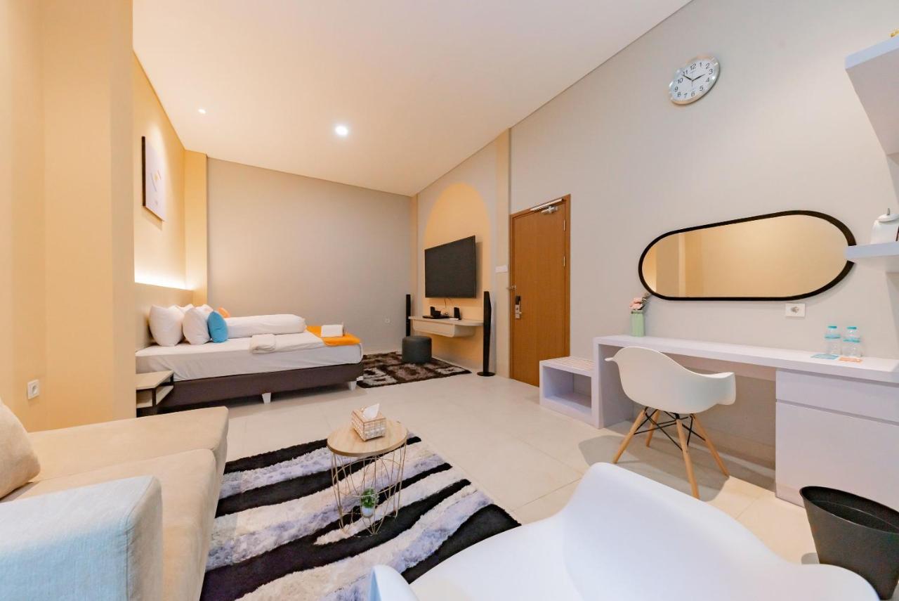 Sans Hotel Alexander Bandung Ngoại thất bức ảnh